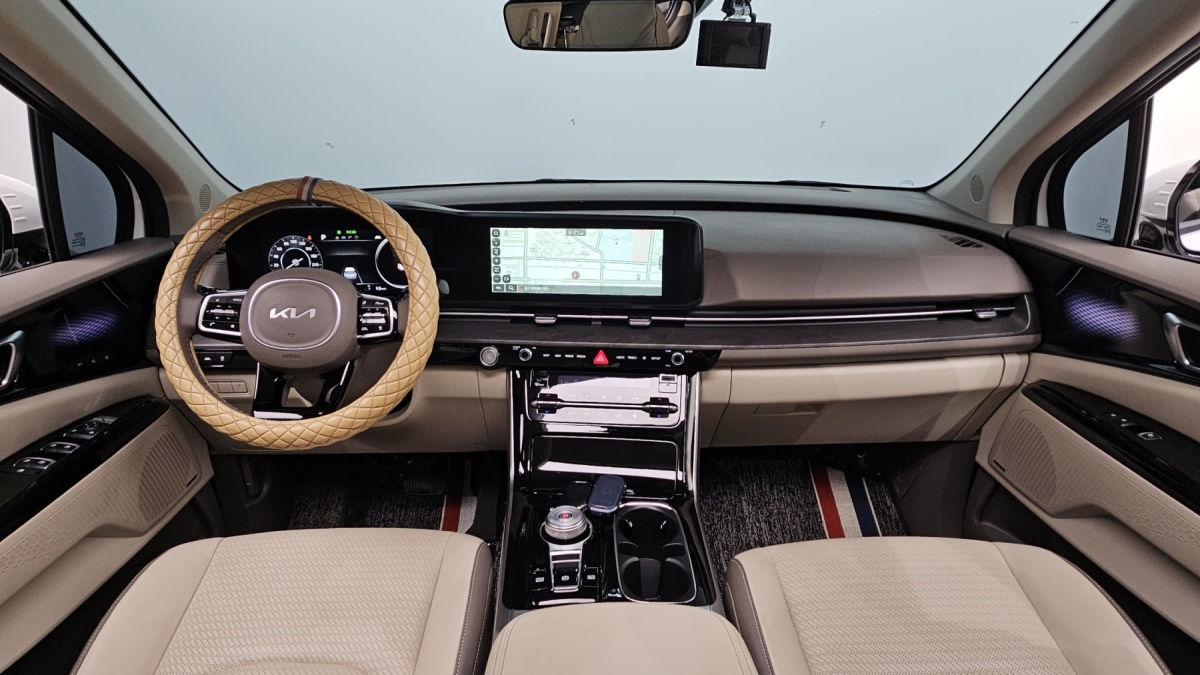 Kia Carnival, 2022 — фото 6 из 12
