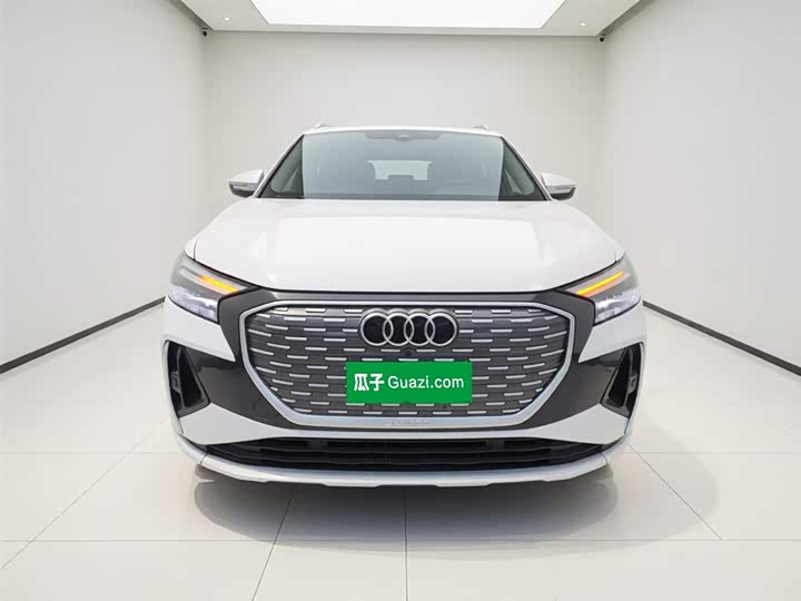 Audi Q4 e-tron, 2023 — фото 3 из 9