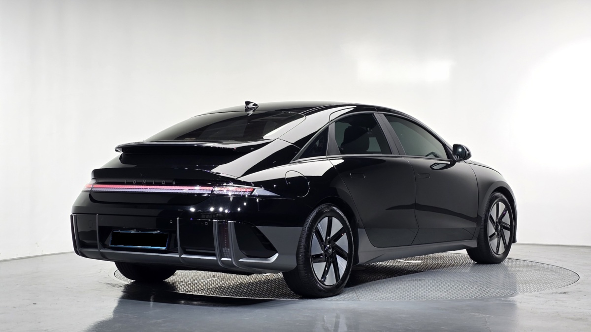 Hyundai Ioniq 6, 2025 — фото 2 из 12