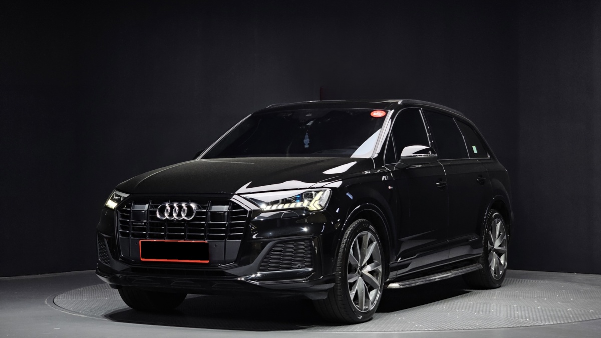 Audi Q7, 2023 — купить в Санкт-Петербурге под ключ