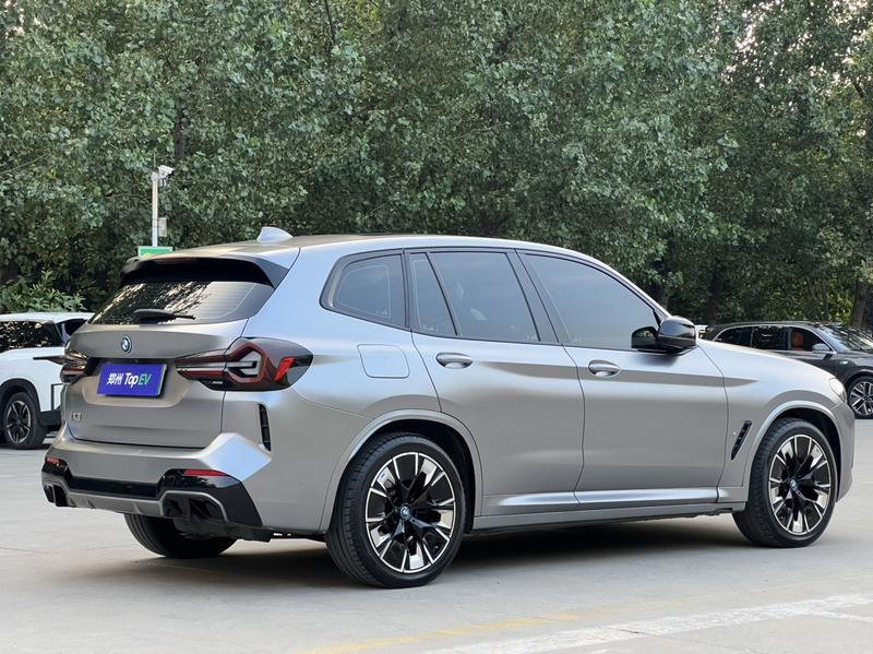 BMW iX3, 2022 — фото 7 из 12