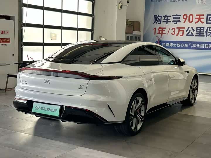 IM motors L7, 2022 — фото 7 из 9