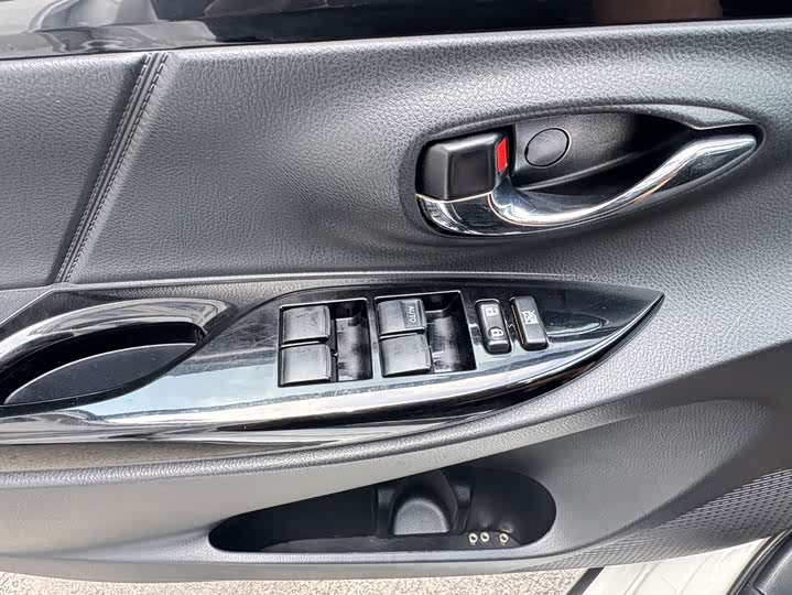 Toyota Yaris L Hatchback, 2021 — фото 9 из 9