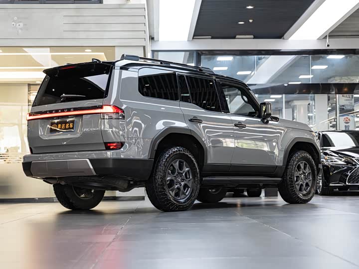 Lexus GX, 2024 — фото 3 из 9