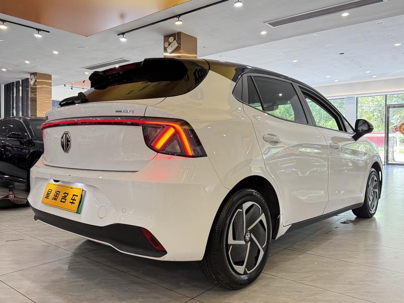 MG Motor 4 EV, 2025 — фото 6 из 9