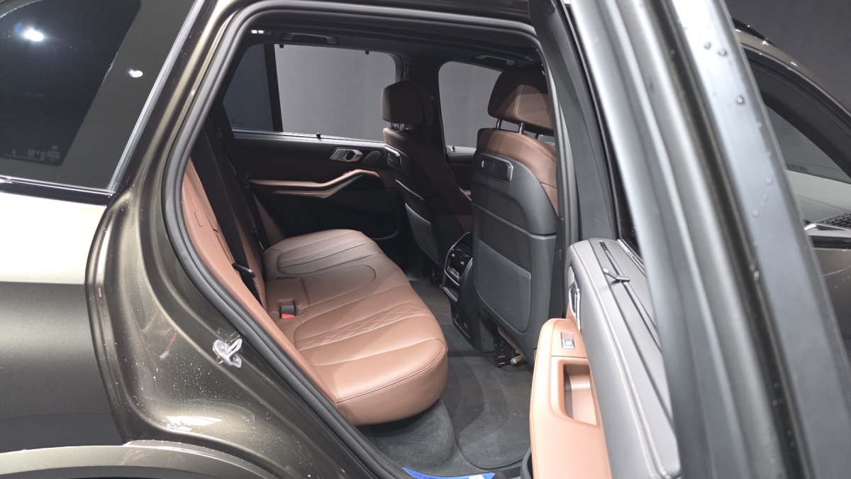 BMW X5, 2025 — фото 11 из 12