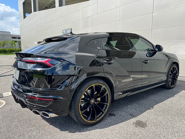Lamborghini Urus, 2025 — фото 7 из 9