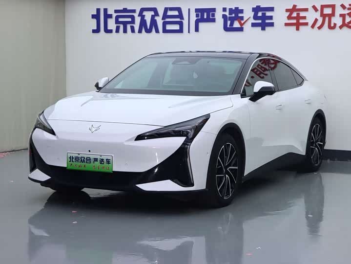 BAIC Arcfox Alpha S5, 2024 — купить в Кирове под ключ