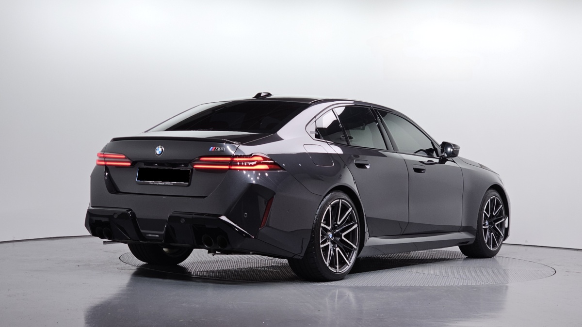 BMW M5, 2025 — фото 2 из 12