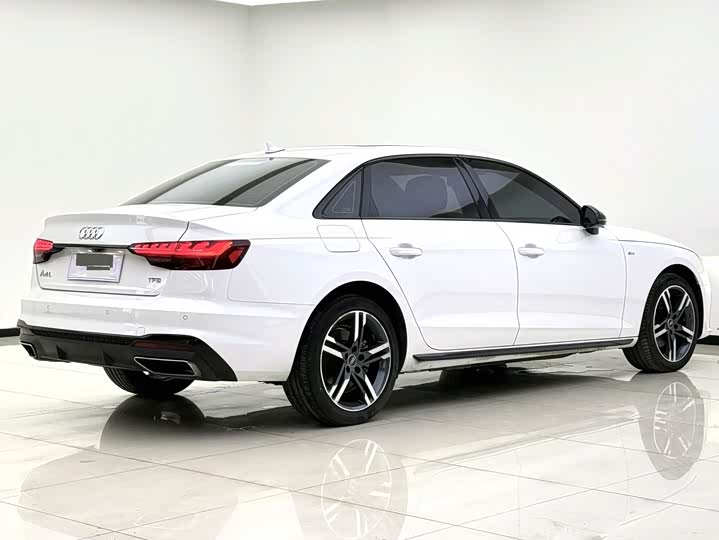 Audi A4L, 2022 — фото 3 из 5
