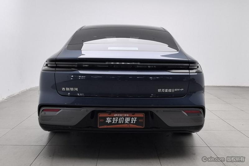 Geely Galaxy Starshine 8 EM-i, 2025 — фото 3 из 12