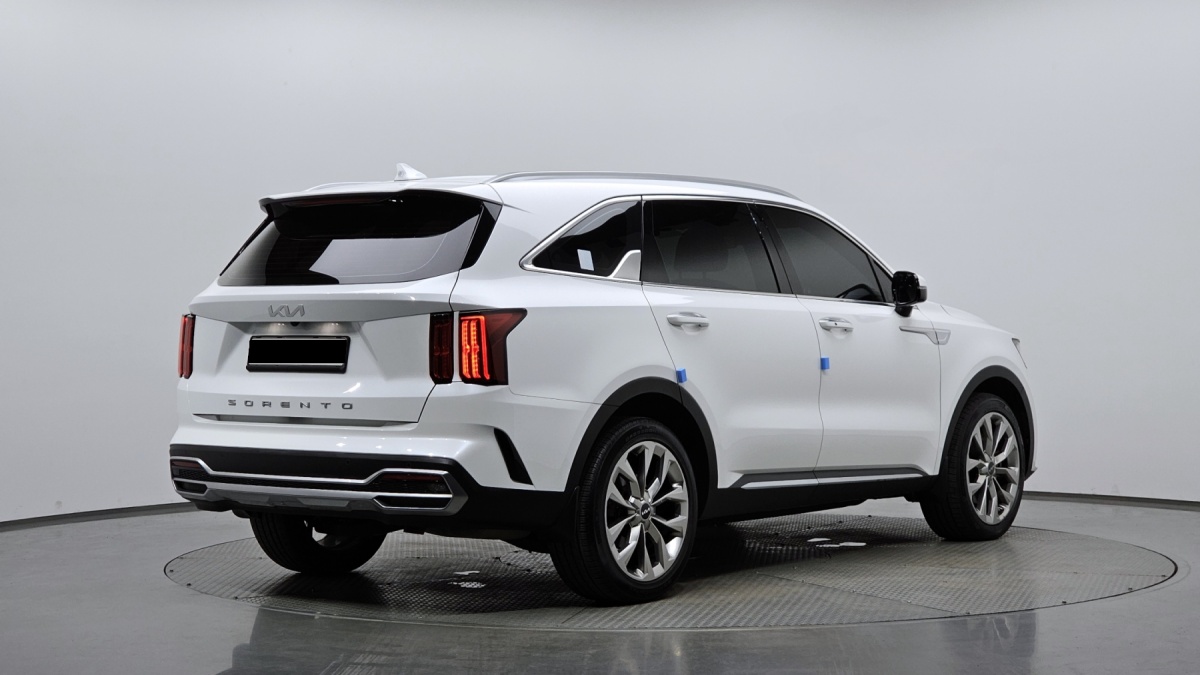Kia Sorento, 2022 — фото 2 из 12