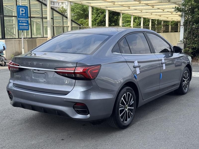 Roewe i5, 2021 — фото 5 из 12