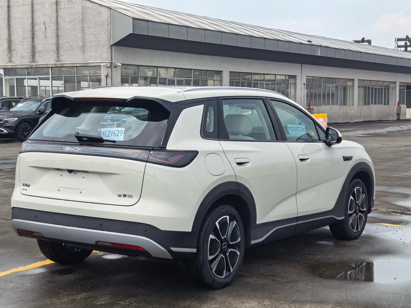 BYD Sea Lion 05 DM-i Hybrid, 2026 — фото 6 из 12