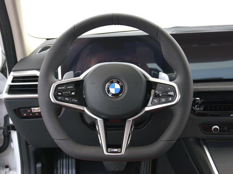 BMW 3 Series, 2026 — фото 9 из 12