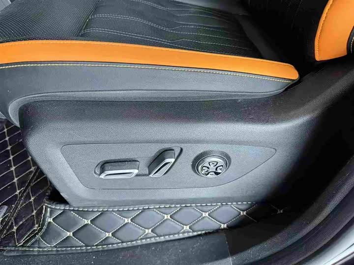 BAIC Beijing BJ40 Hybrid, 2025 — фото 6 из 9