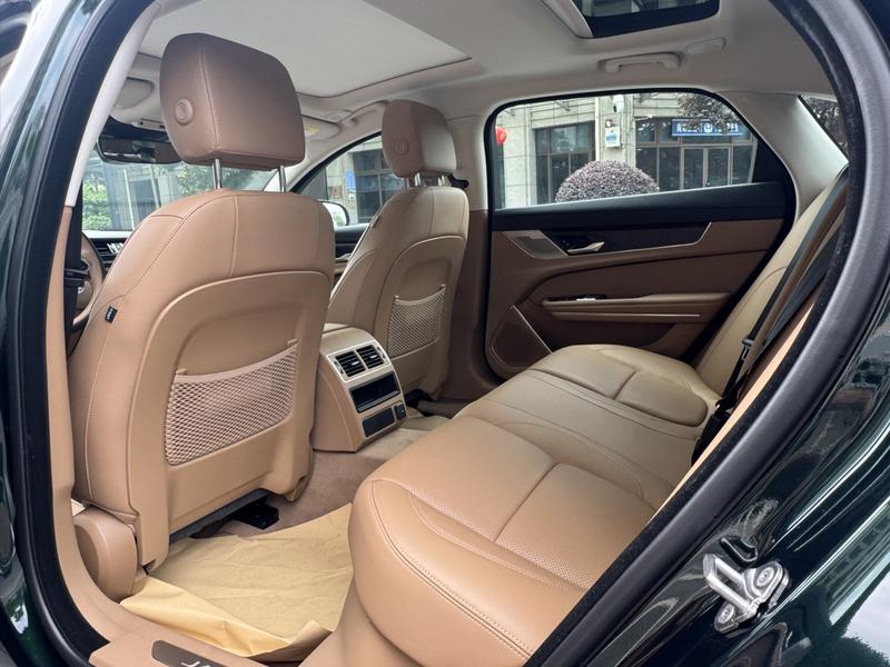 Jaguar XF L, 2025 — фото 10 из 11