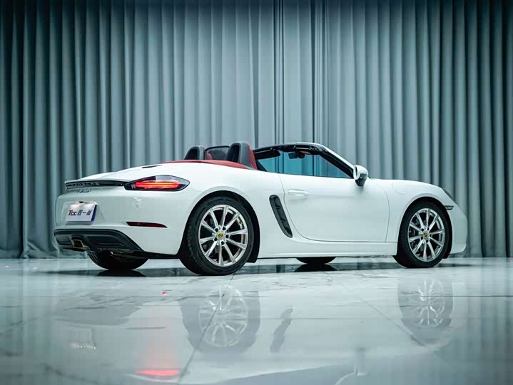 Porsche 718, 2022 — фото 7 из 9
