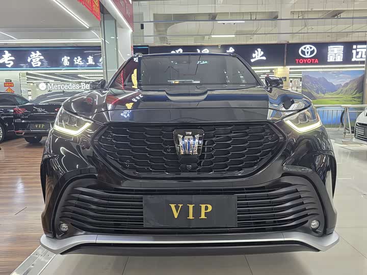 Toyota Crown Kluger, 2023 — фото 2 из 9