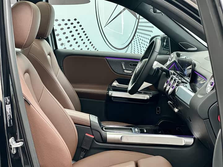 Mercedes-Benz EQB, 2024 — фото 9 из 12