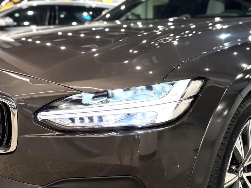 Volvo V90, 2023 — фото 8 из 12