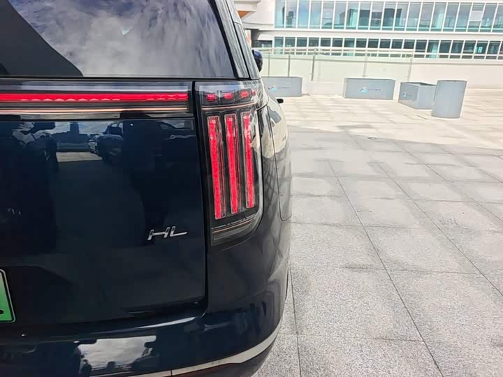 GAC Hyptec HL, 2025 — фото 8 из 9