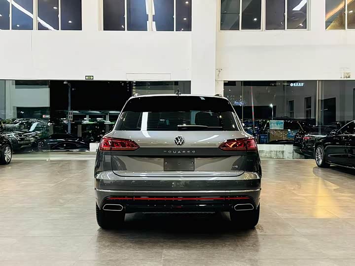 Volkswagen Touareg, 2022 — фото 5 из 7