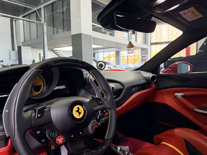 Ferrari F8, 2022 — фото 6 из 7