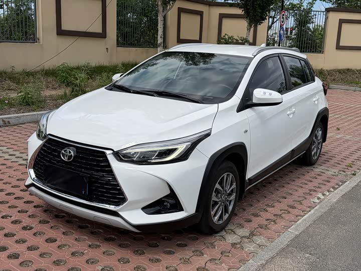 Toyota Yaris L Hatchback, 2022 — купить в Казани под ключ