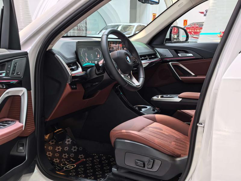 BMW X1, 2025 — фото 9 из 12