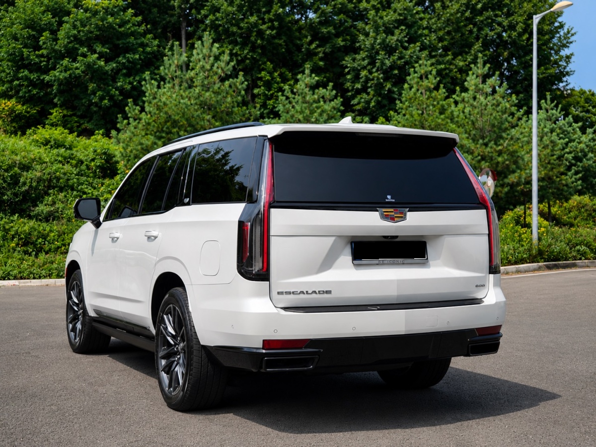 Cadillac Escalade, 2023 — фото 2 из 12