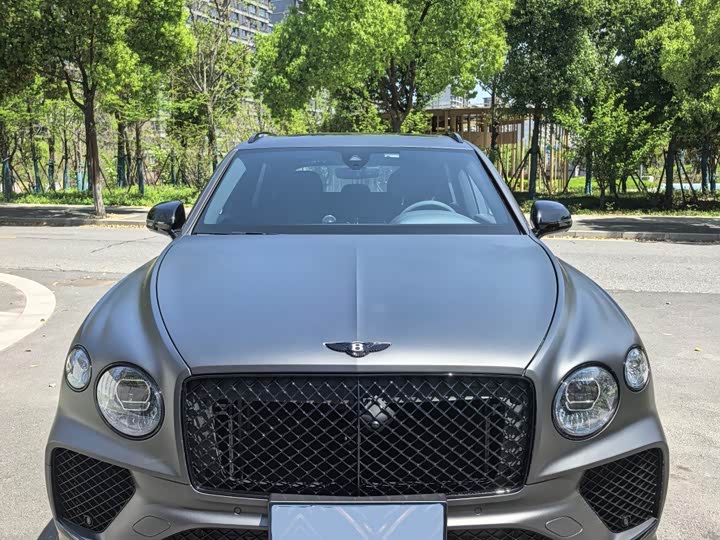 Bentley Bentayga, 2025 — фото 7 из 9