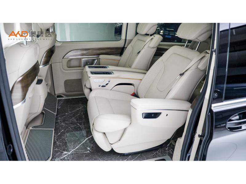 Mercedes-Benz V-Class, 2024 — фото 7 из 10