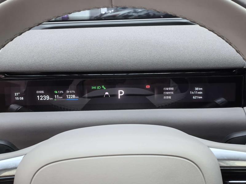 Geely Galaxy M9, 2025 — фото 11 из 12