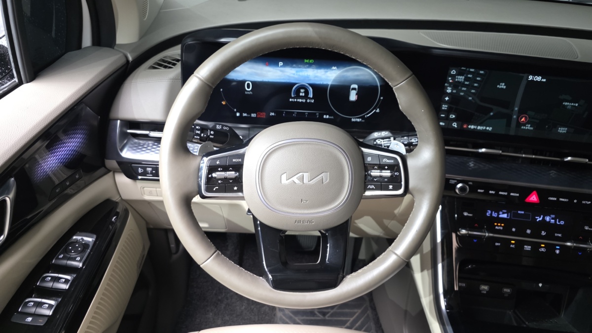 Kia Carnival, 2023 — фото 12 из 12