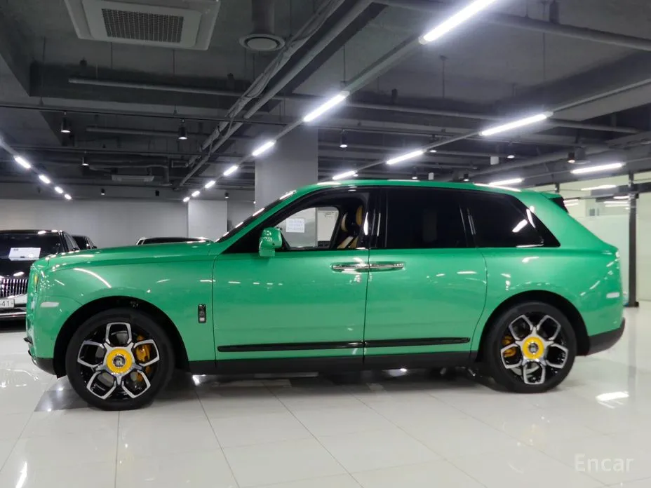 Rolls-Royce Cullinan, 2023 — фото 2 из 12