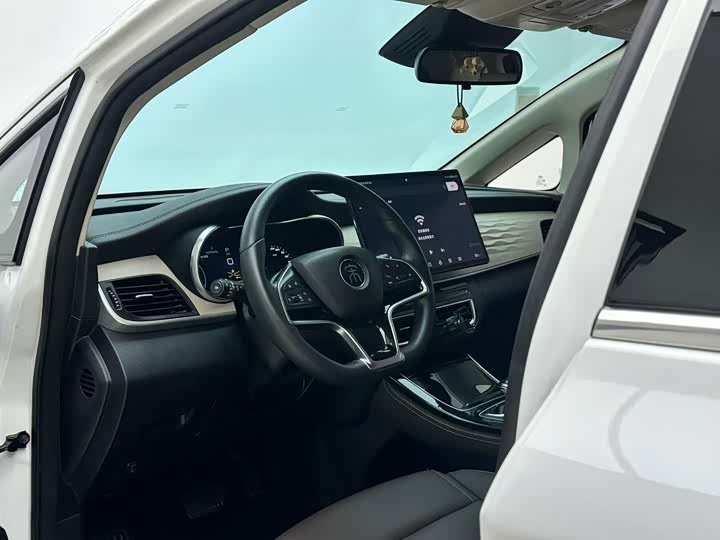 BYD Song Max Hybrid, 2022 — фото 9 из 9