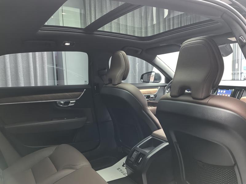 Volvo S90, 2025 — фото 12 из 12