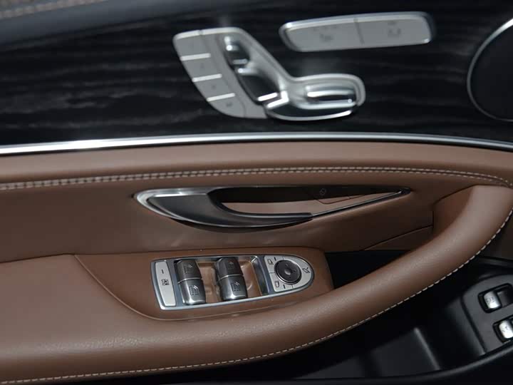 Mercedes-Benz E-Class Hybrid, 2022 — фото 7 из 9