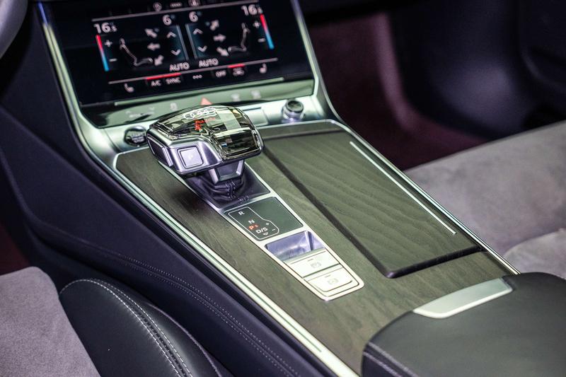 Audi A6L, 2023 — фото 10 из 12