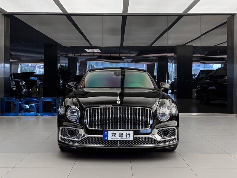 Bentley Flying Spur, 2024 — фото 2 из 12