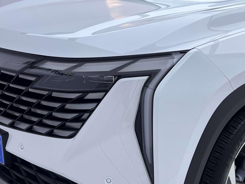 Geely Atlas L, 2023 — фото 9 из 12