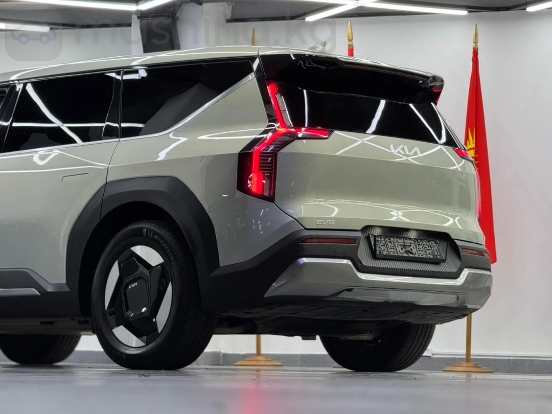 Kia EV9, 2024 — фото 4 из 12