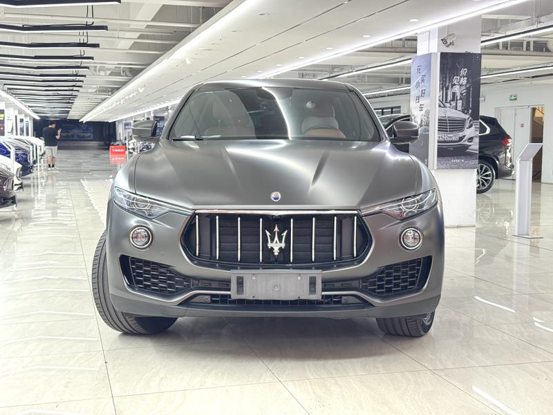 Maserati Levante, 2021 — фото 2 из 9