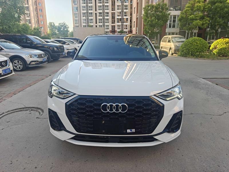 Audi Q3 Sportback, 2022 — фото 2 из 12