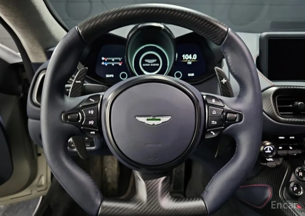 Aston Martin Vantage, 2023 — фото 12 из 12