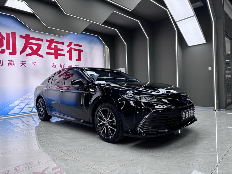 Toyota Camry, 2022 — фото 3 из 11