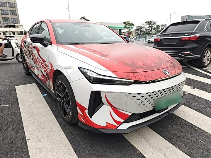 Changan UNI-V Hybrid, 2024 — фото 4 из 9