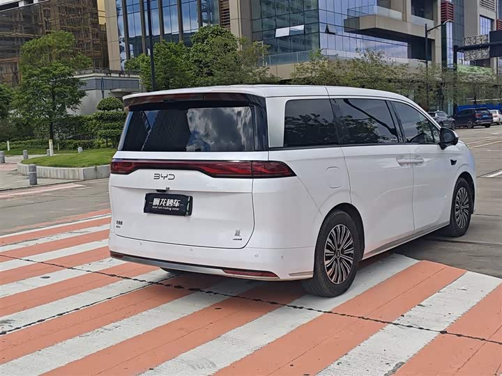 BYD Xia, 2025 — фото 5 из 9