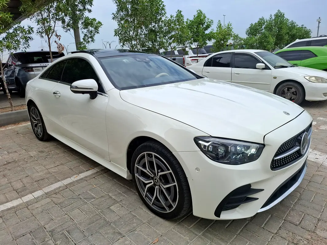 Mercedes-Benz E-Class, 2023 — фото 4 из 10